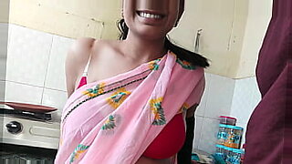 India lady fucking by young boy in kitchen